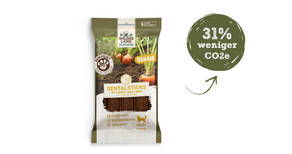 Mit den Dental Sticks Hund von PawPrint Veggie den CO2-Pfotenabdruck Deines Hundes reduzieren