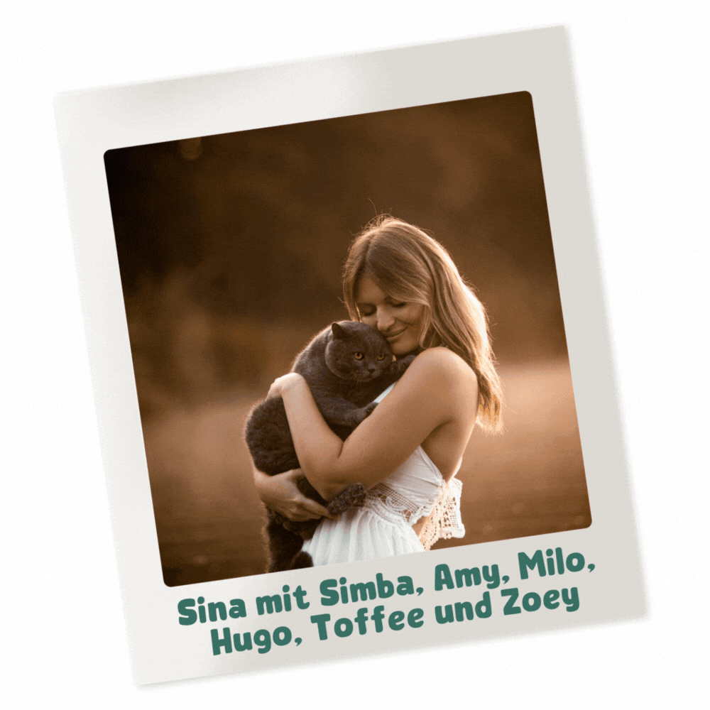 Sina und ihre Haustiere mit Lieblingsprodukt