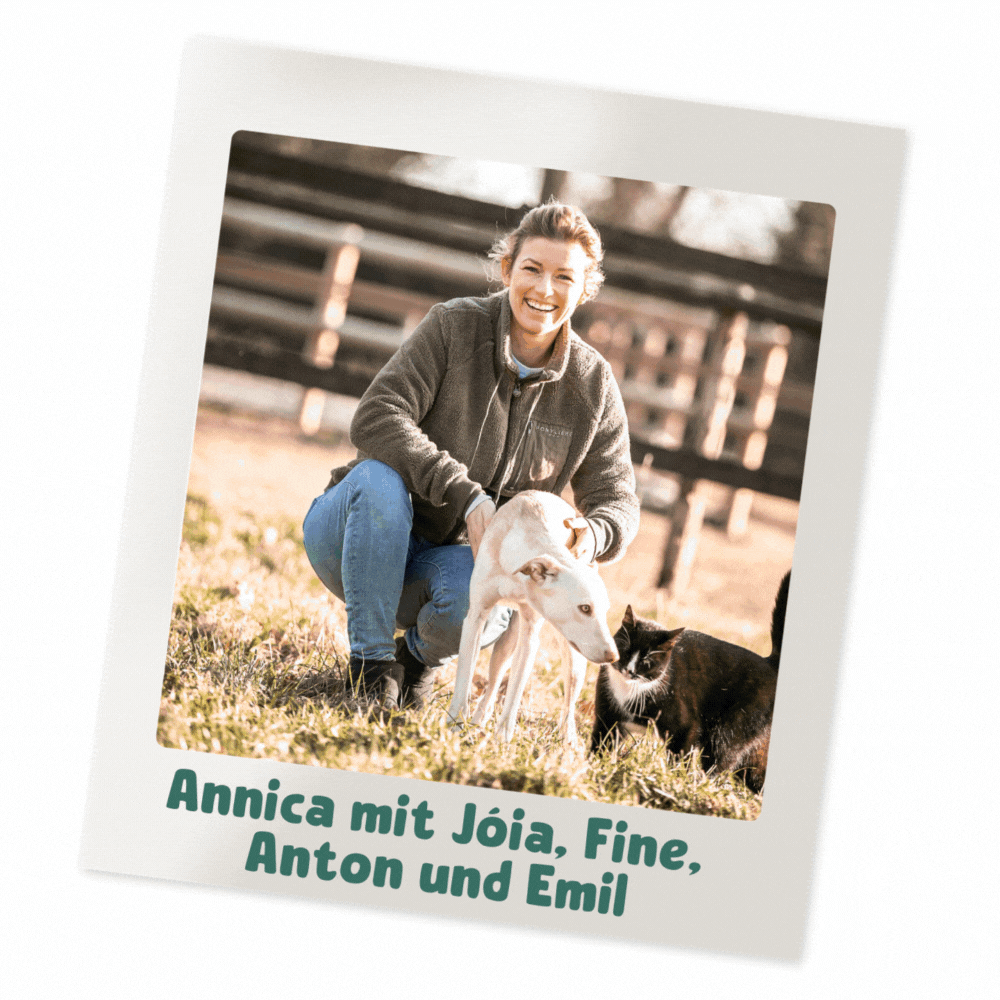 Annica und ihre Haustiere mit Lieblingsprodukt